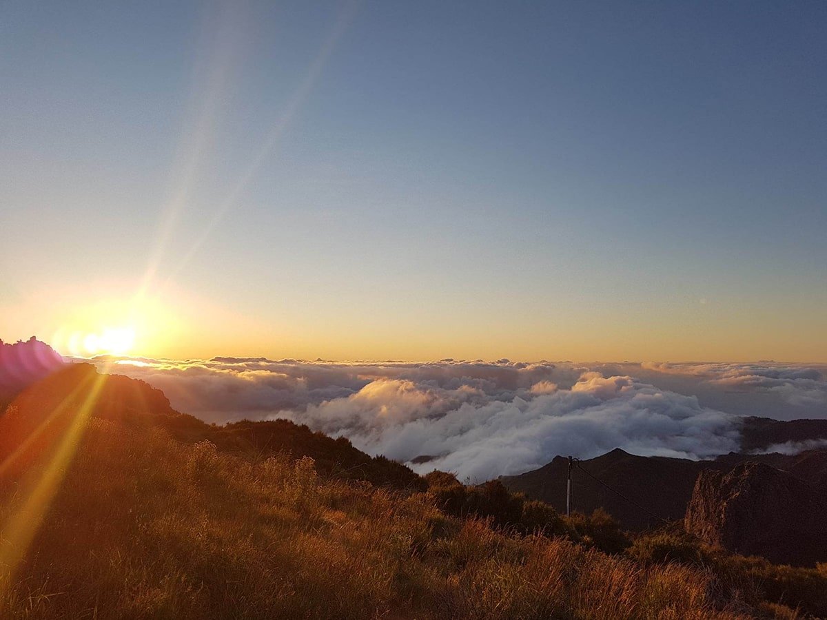 Beautiful sunrise before the hike to Pico Ruivo