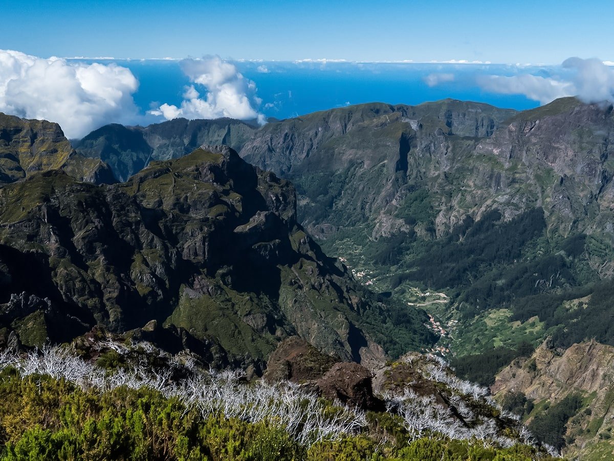 View of high mountains from the Pico Ruivo trail