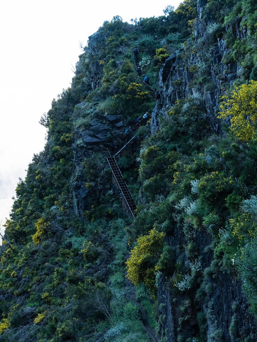 Pico do Arieiro Pico Ruivo steep stairs