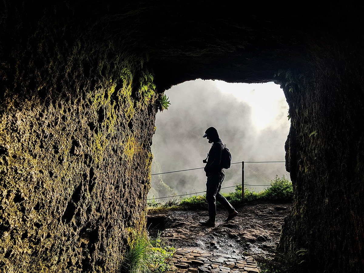Pico do Arieiro Pico Ruivo tunnel