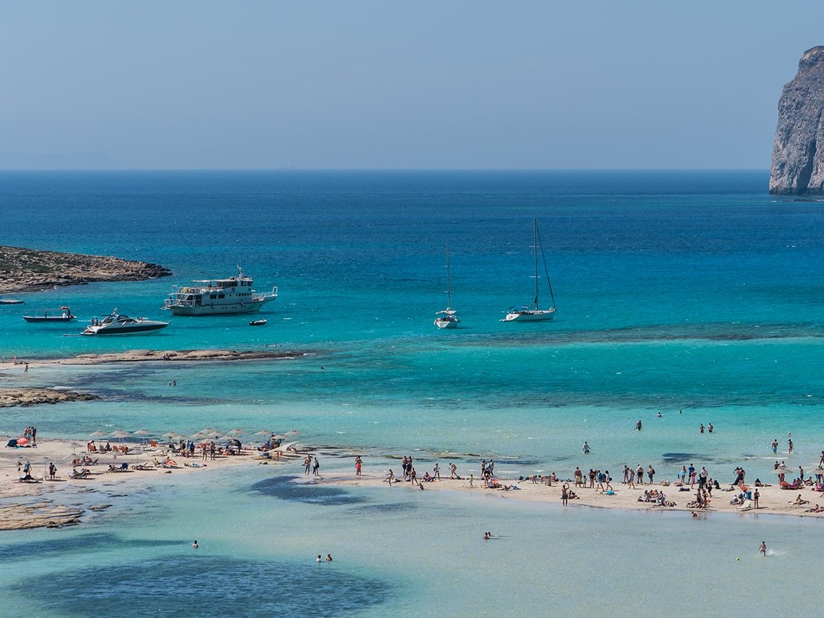 Boats and tourists
