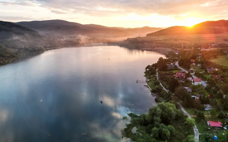 Aerial footage of Lake Bezid