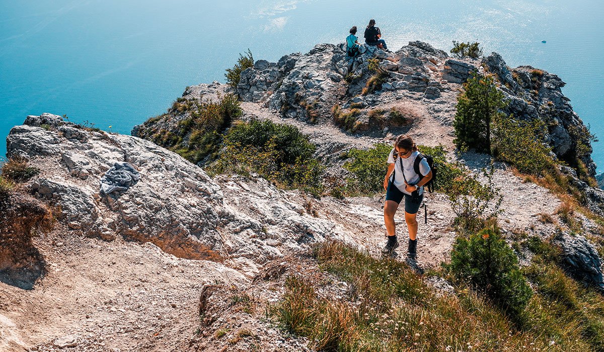 Hiking the Punta Larici Trail: Natural Splendor