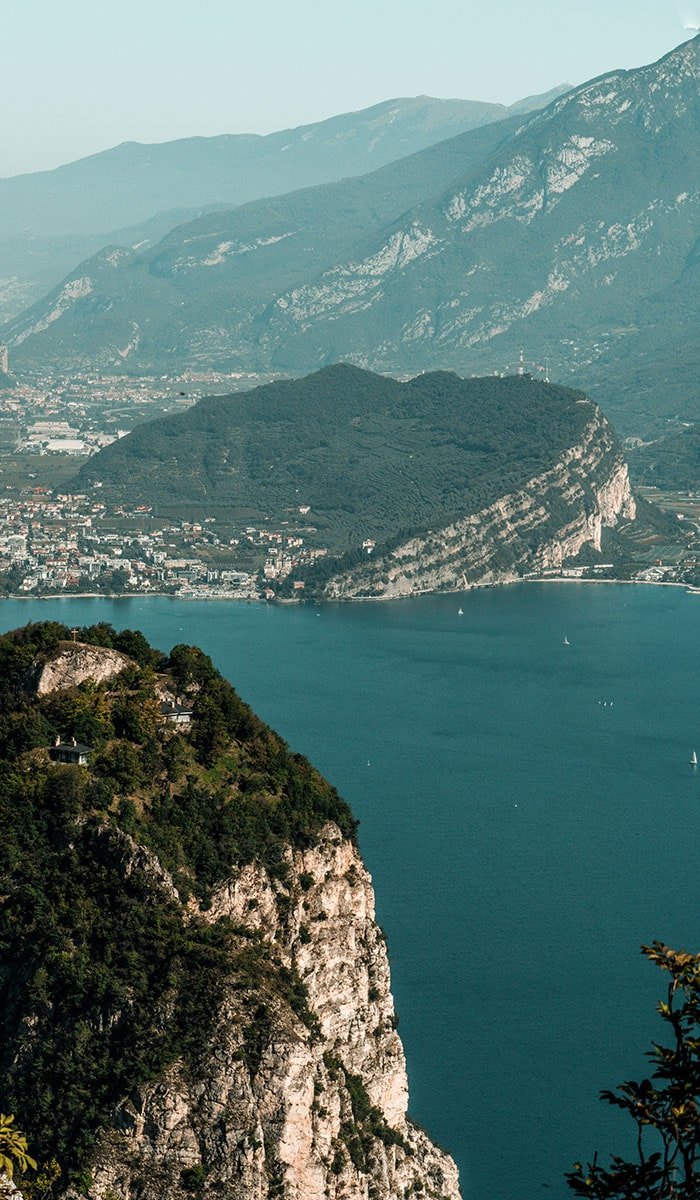 Pregasina's Hidden Gem: Punta Larici Hike in Northern Italy