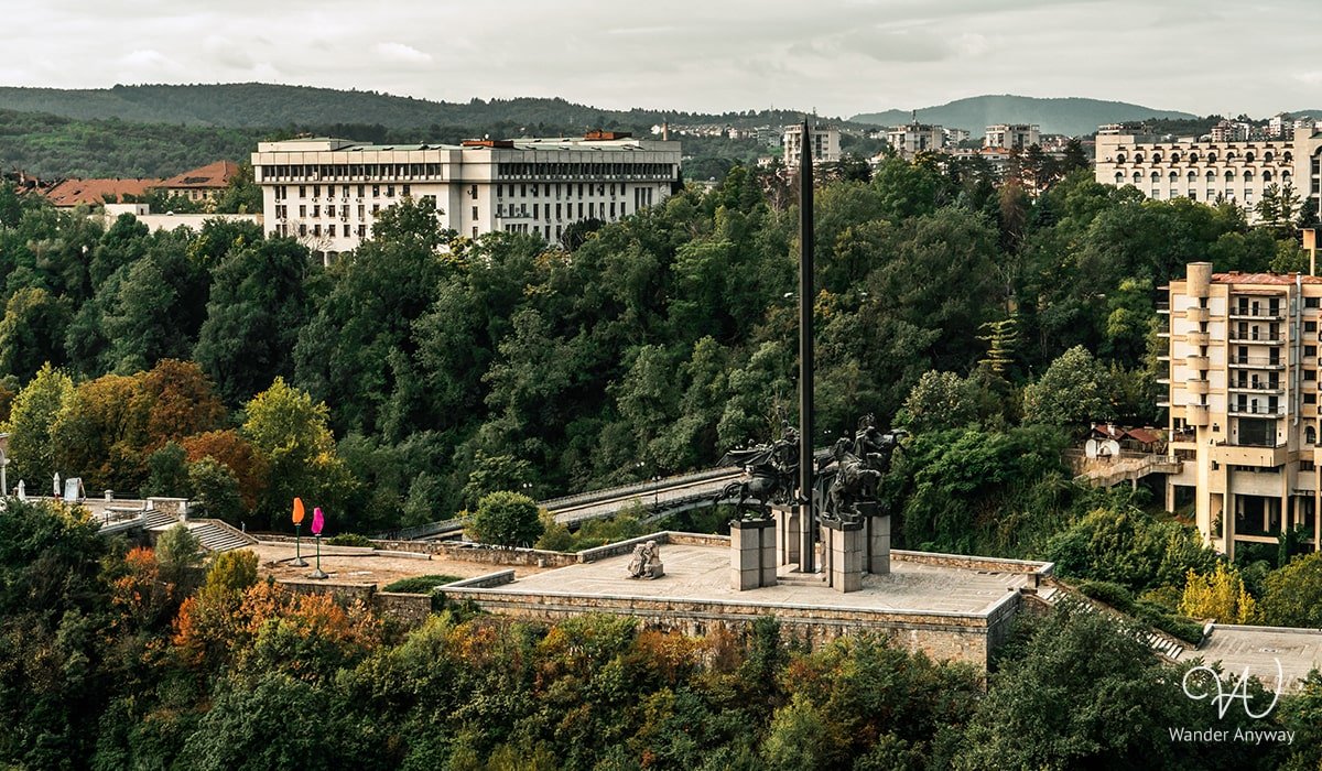 Asenevtsi Monument honoring Bulgarian historical figures