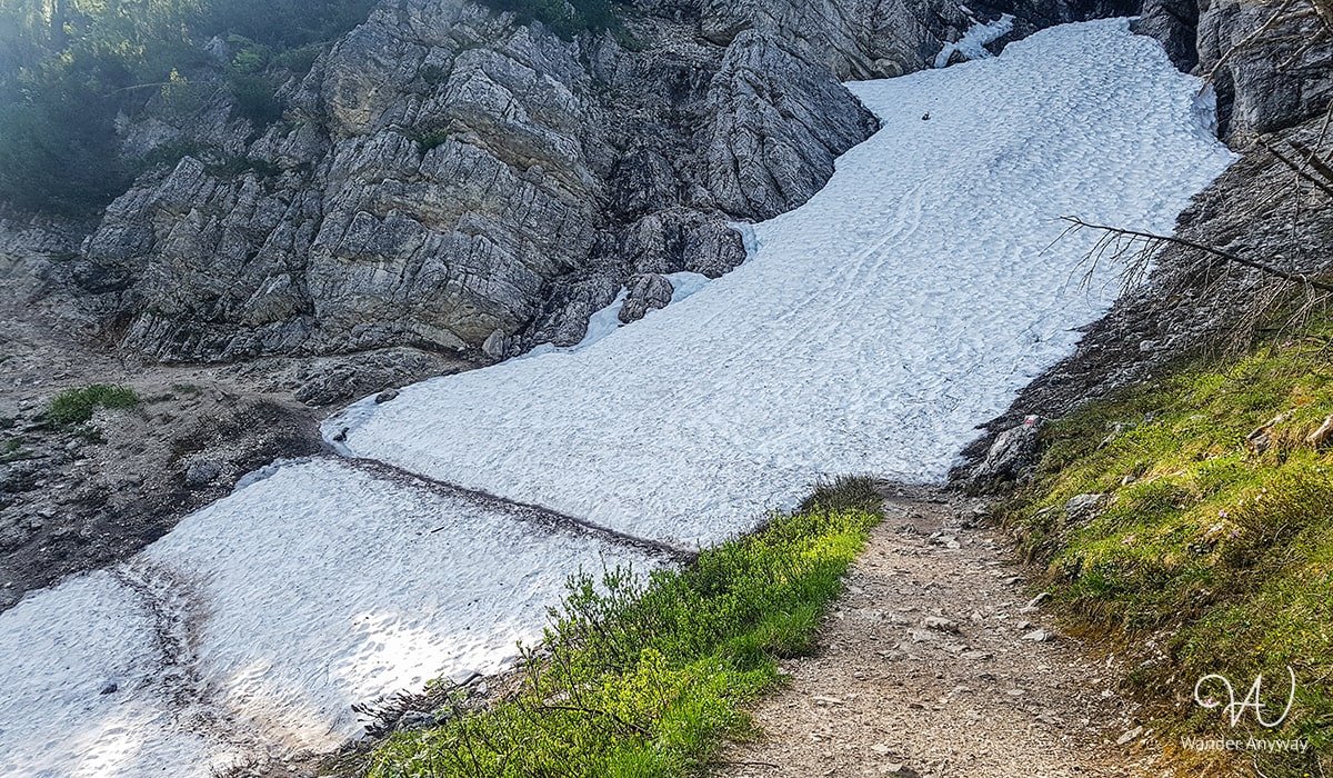 Snowy trail section in the Dolomites
