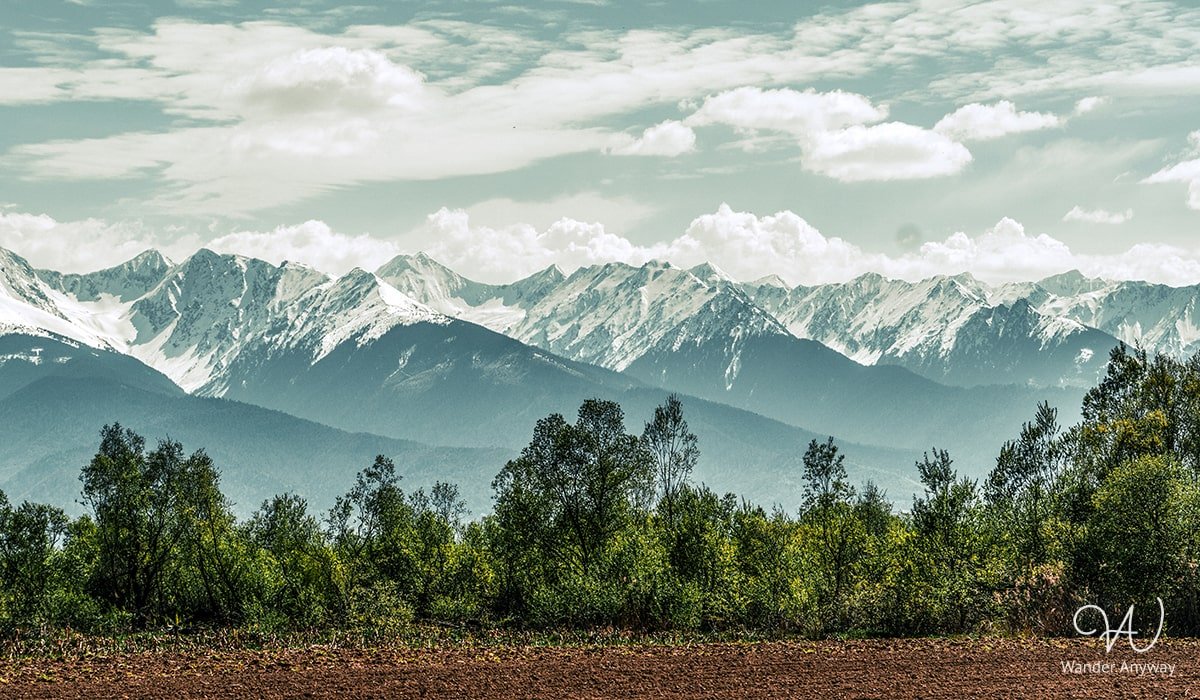 Scenic view of the Fagaras Mountains, Romania