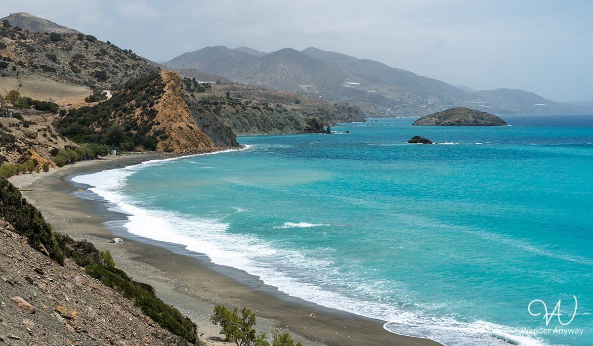A quiet day at Makria Ammos Beach, known for shallow waters and natural landscape. (Beaches to Discover in Rethymno and Heraklion)