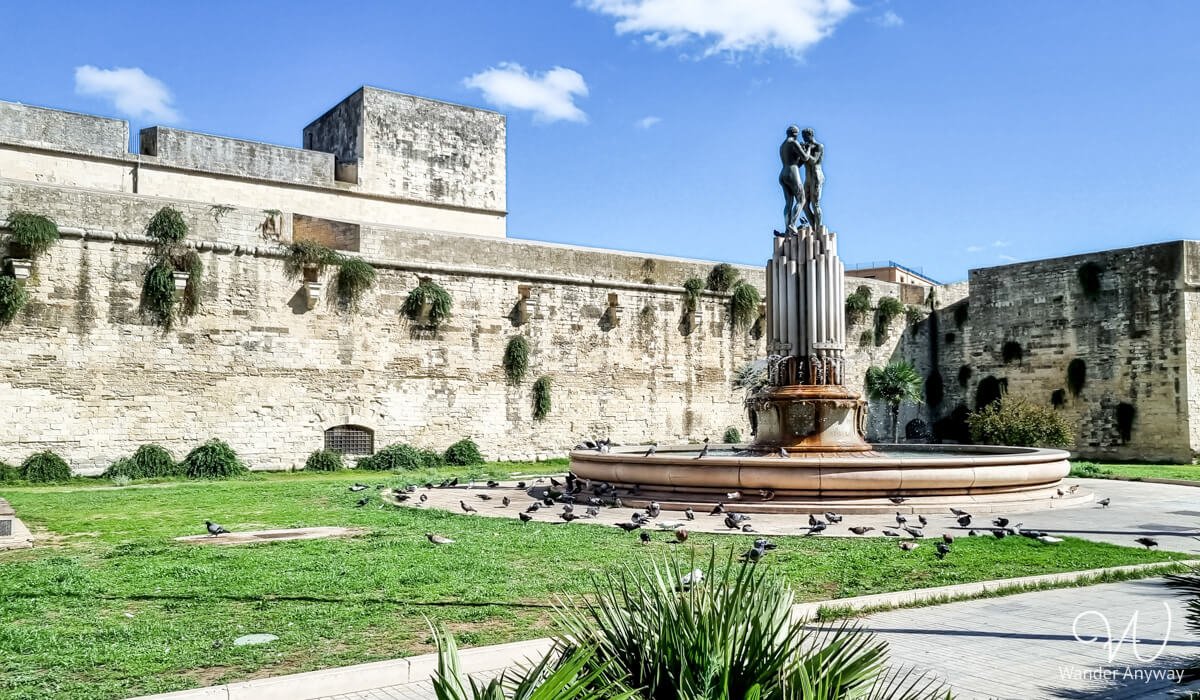 The imposing Castello Carlo V in Lecce, a 16th-century fortress reflecting the city’s military history and a must-see attraction.